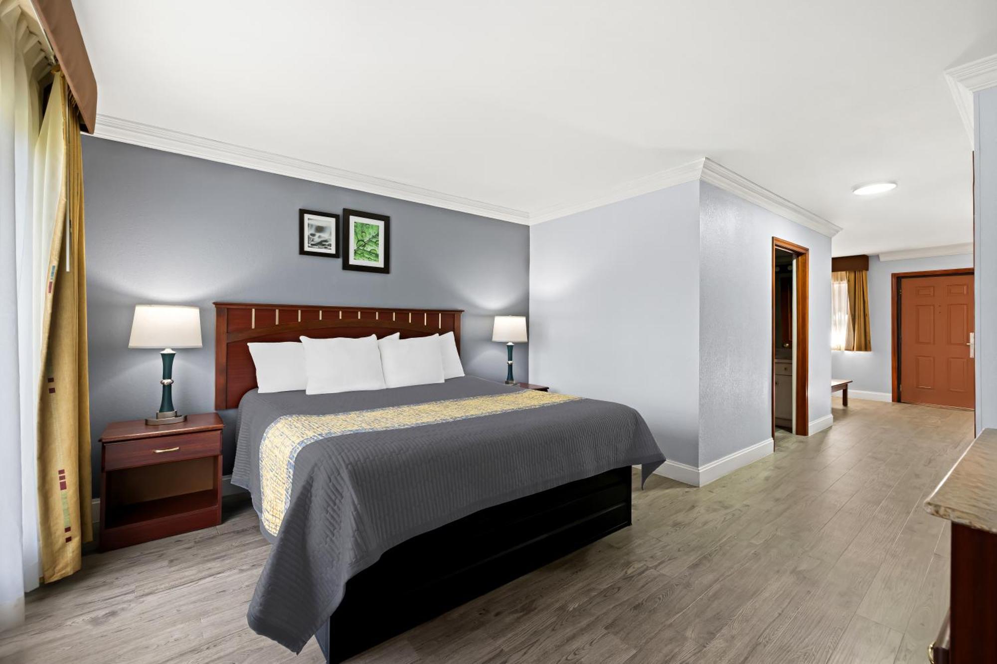 Village Haven & Extended Hotel *