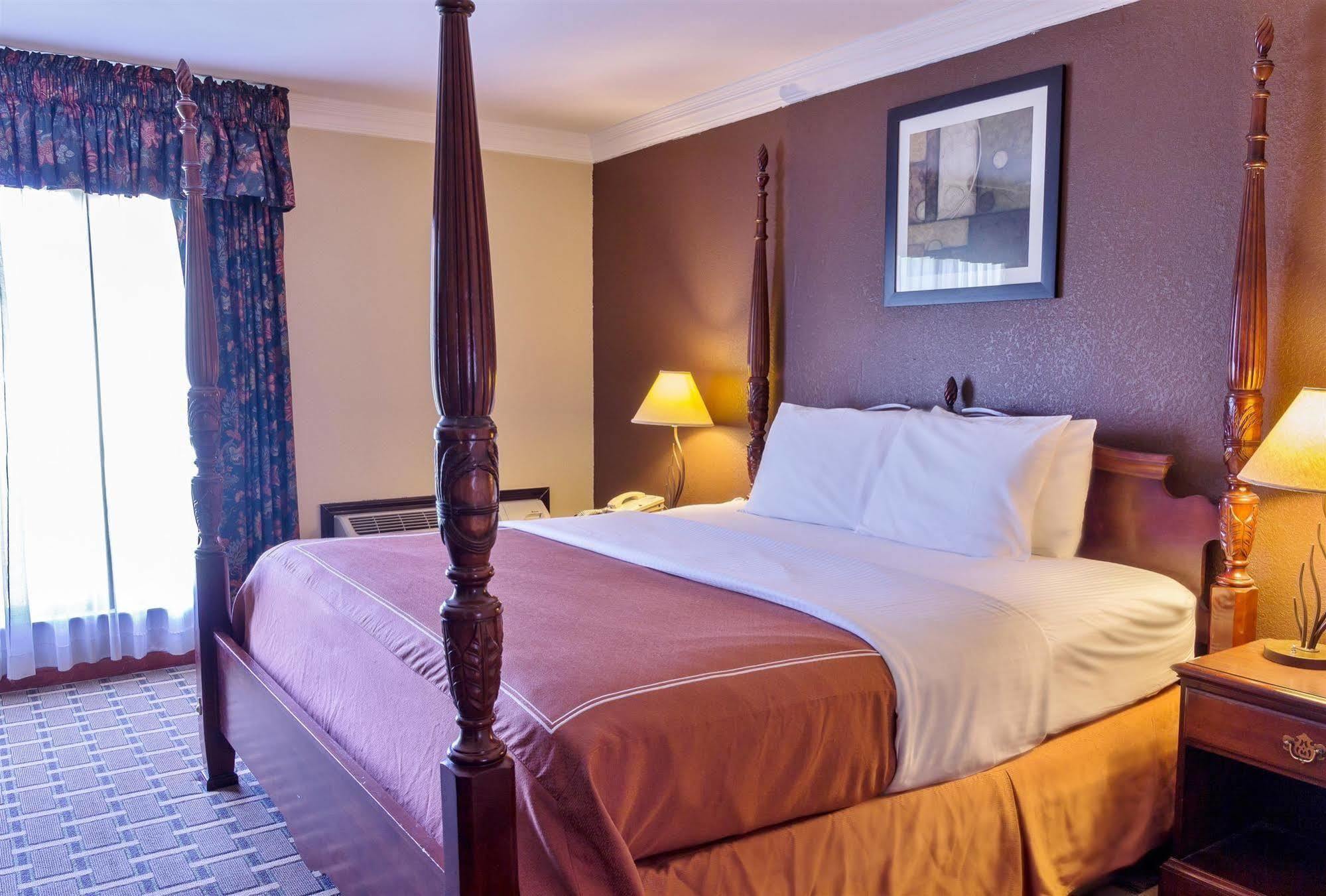Village Haven & Extended Hotel Clarence