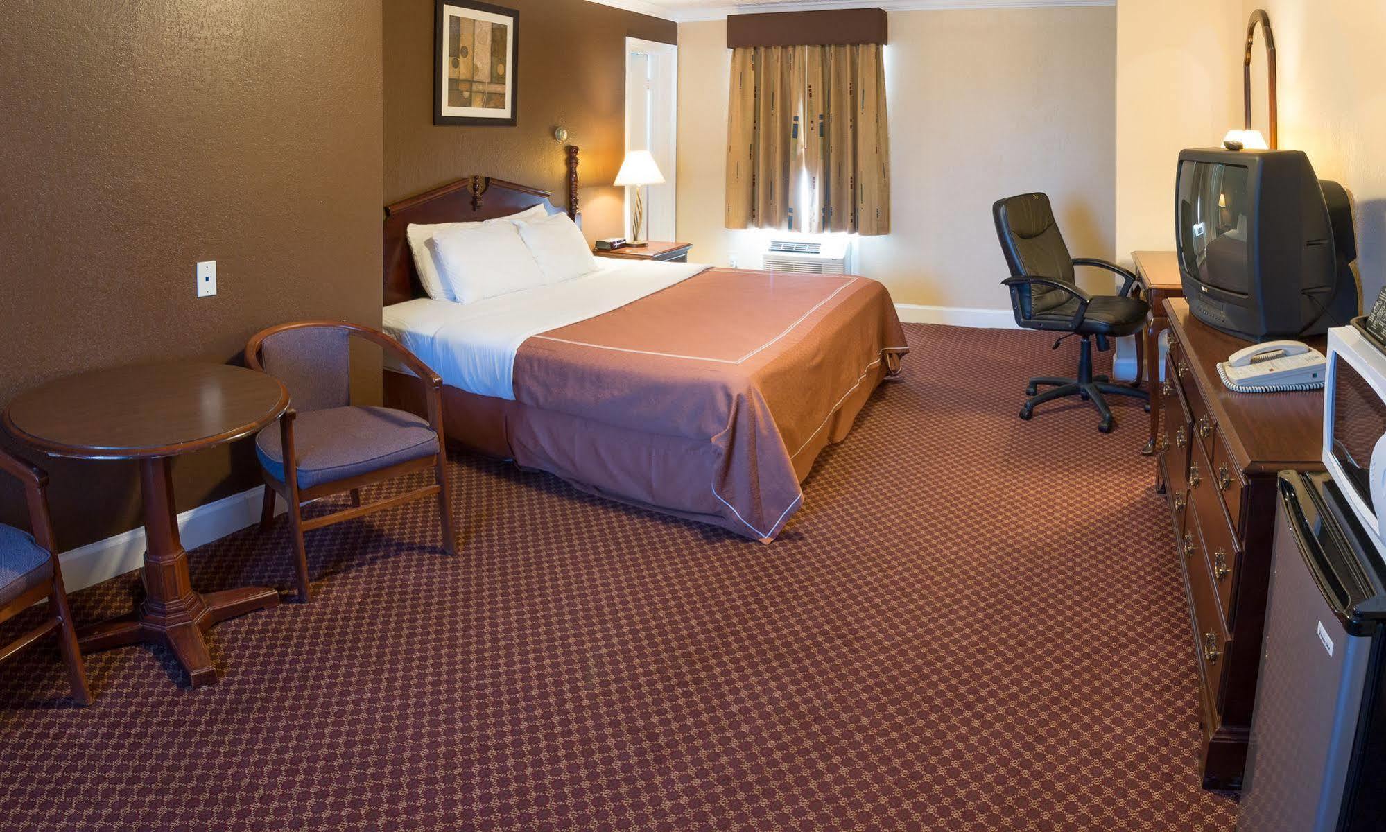 Hotel Village Haven & Extended *