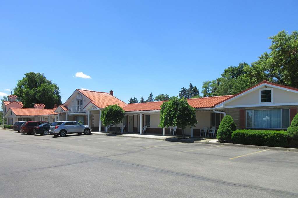 Village Haven & Extended Hotel Clarence